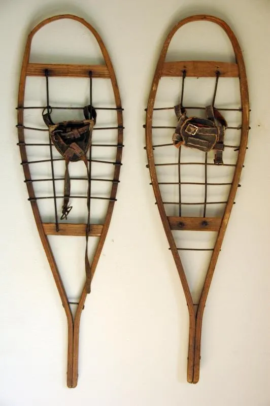 Antique Trapper Snowshoes - Sap Shoes