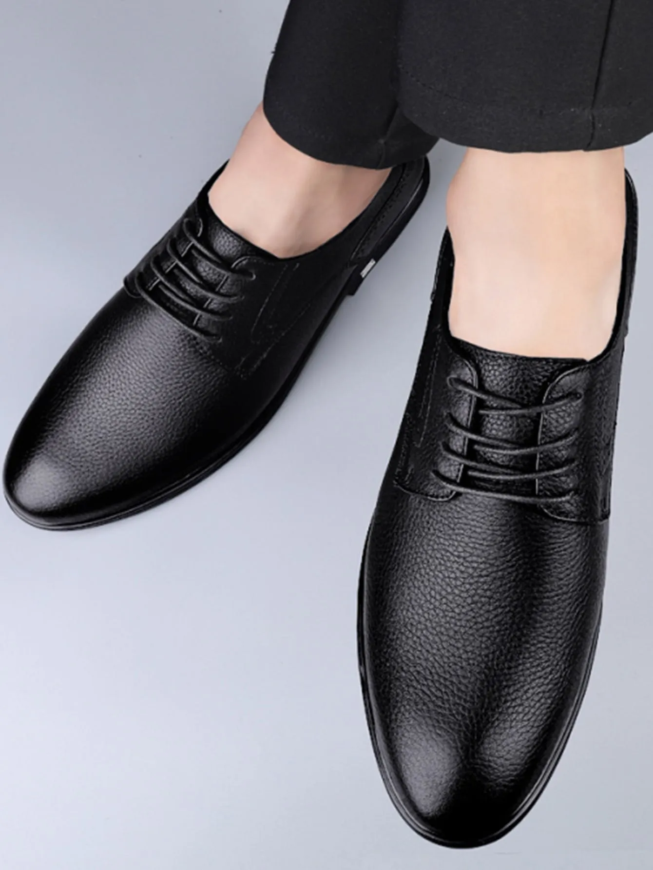 Men Litchi Embossed Lace-up Front Oxford Shoes