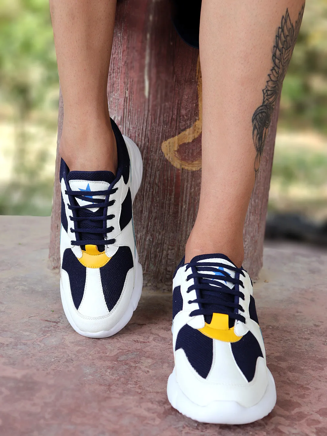 Men White/Navy Blue Sporty Outfit Lace Up Sneakers