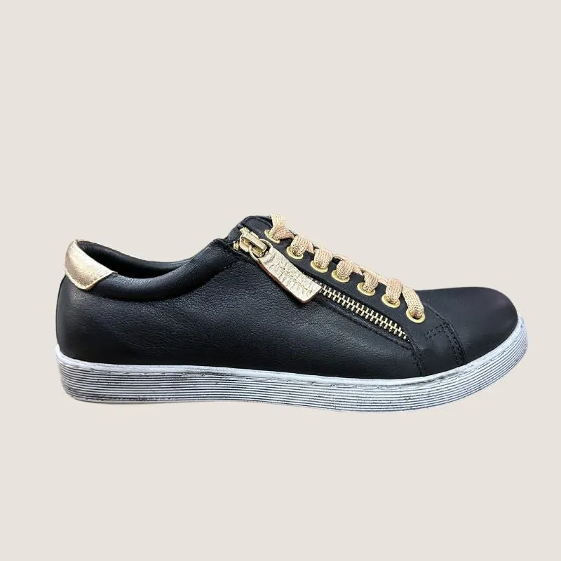 Rilassare Token Metal Sneaker