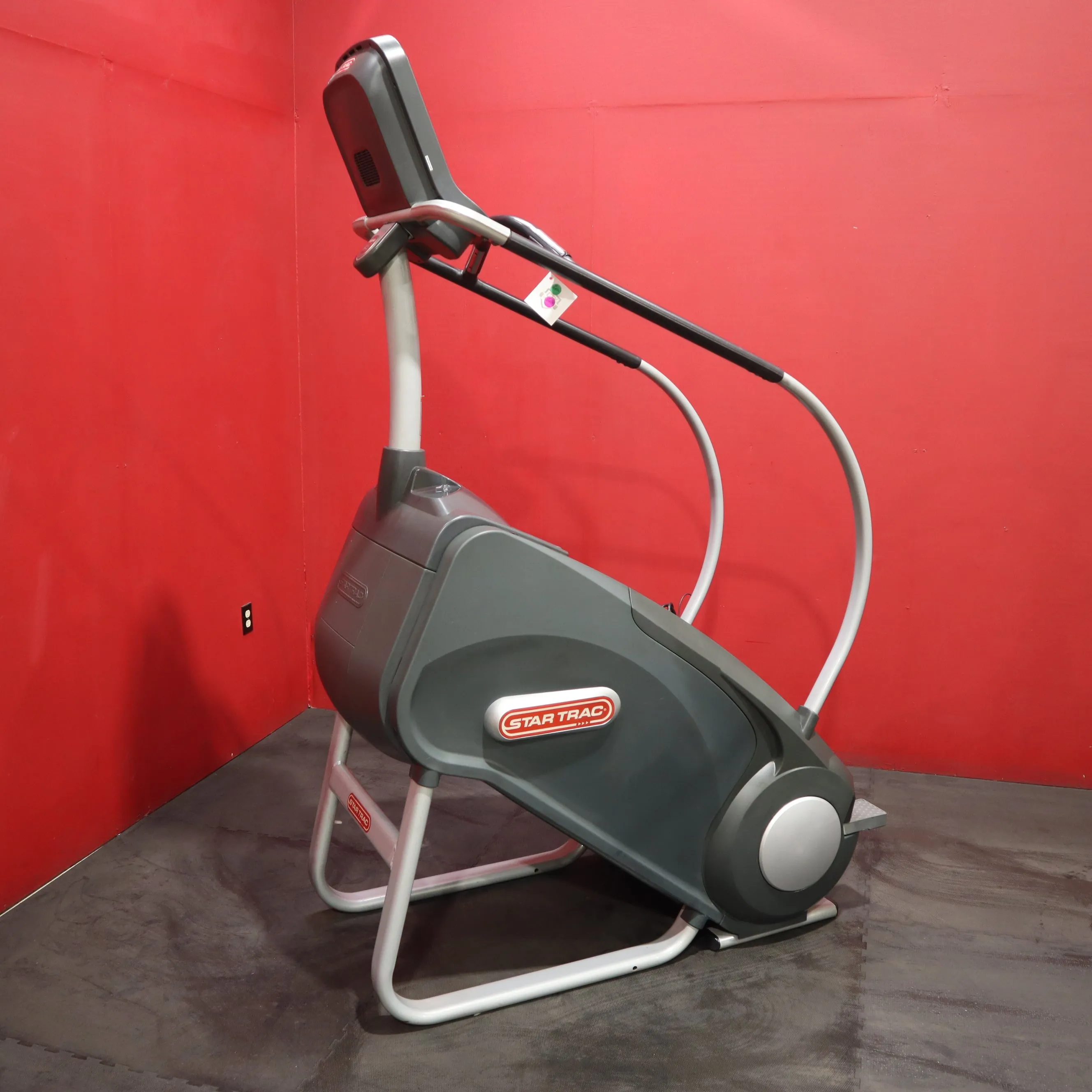 Star Trac E Series Step Mill (Refurbished)