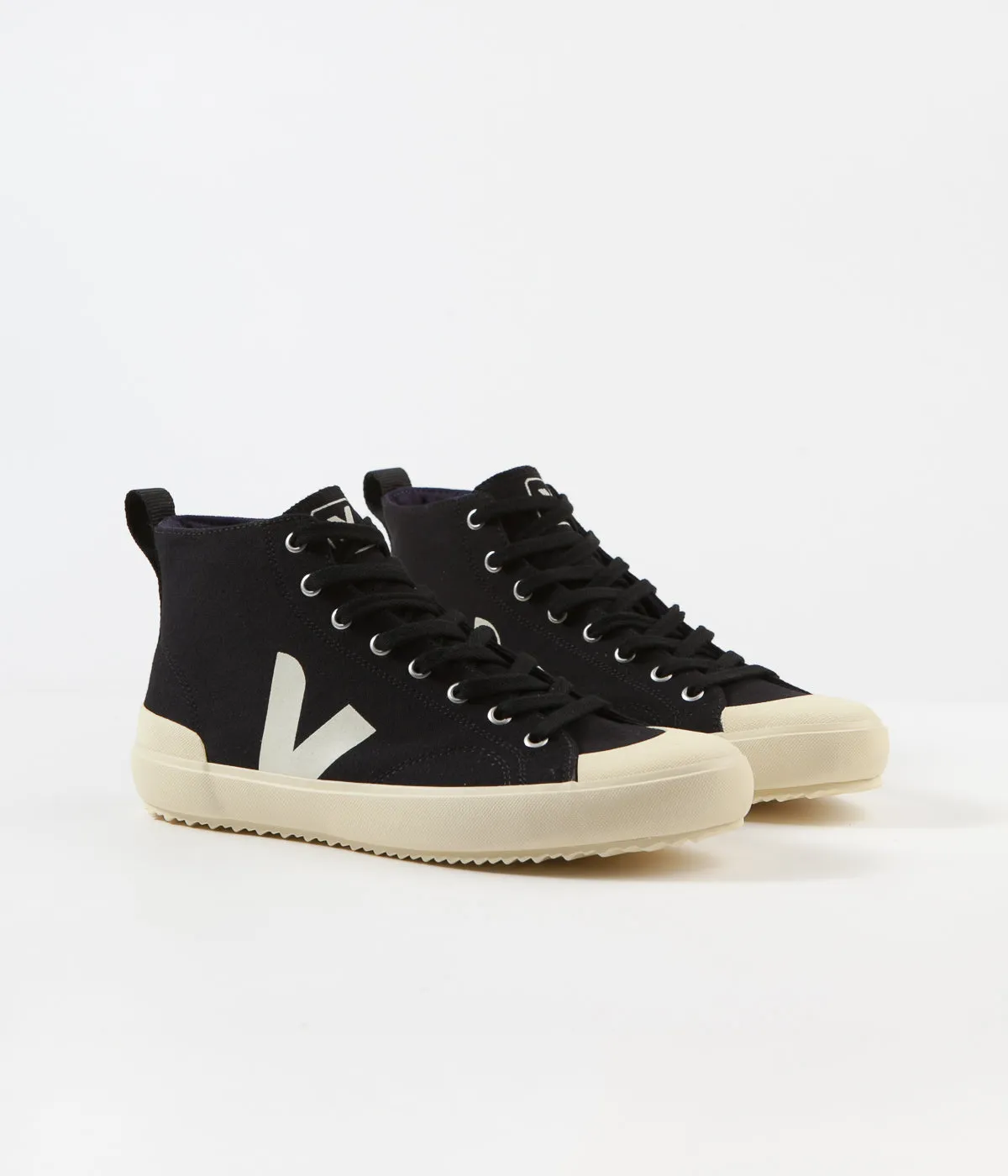 Veja Nova HT Canvas Shoes - Black / Butter Sole