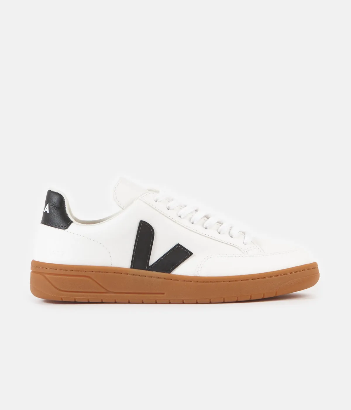 Veja V-12 Chromefree Shoes - Extra White / Black / Gum Sole