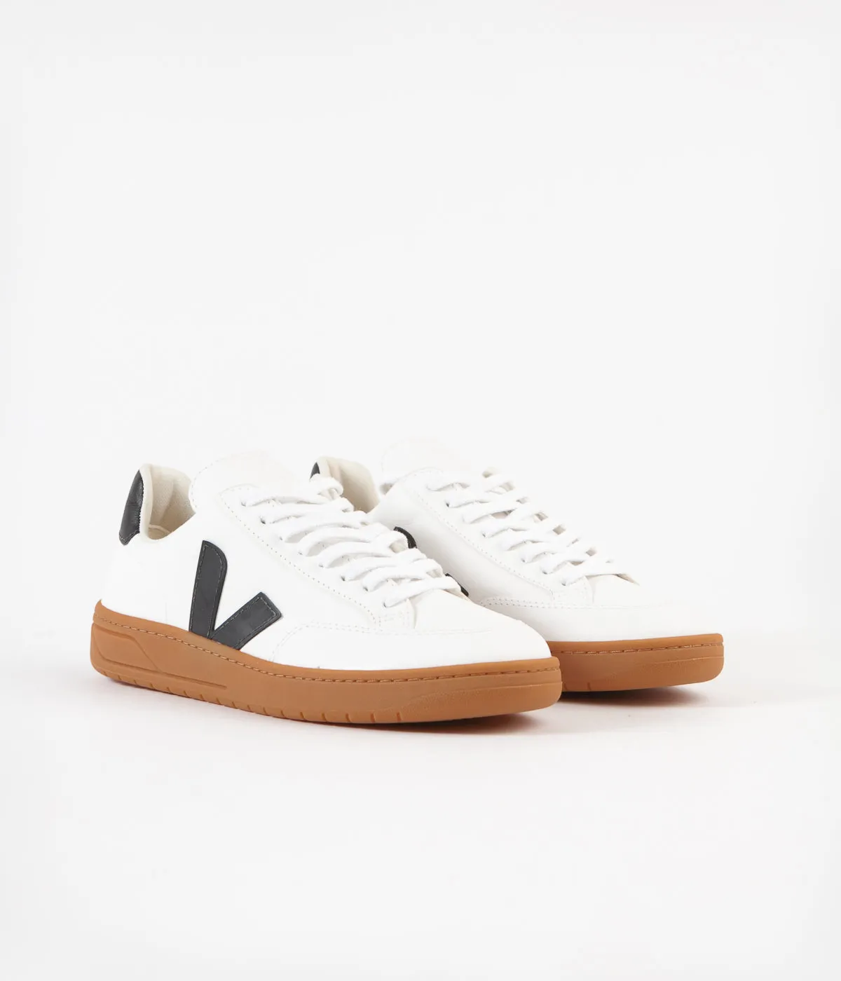 Veja V-12 Chromefree Shoes - Extra White / Black / Gum Sole