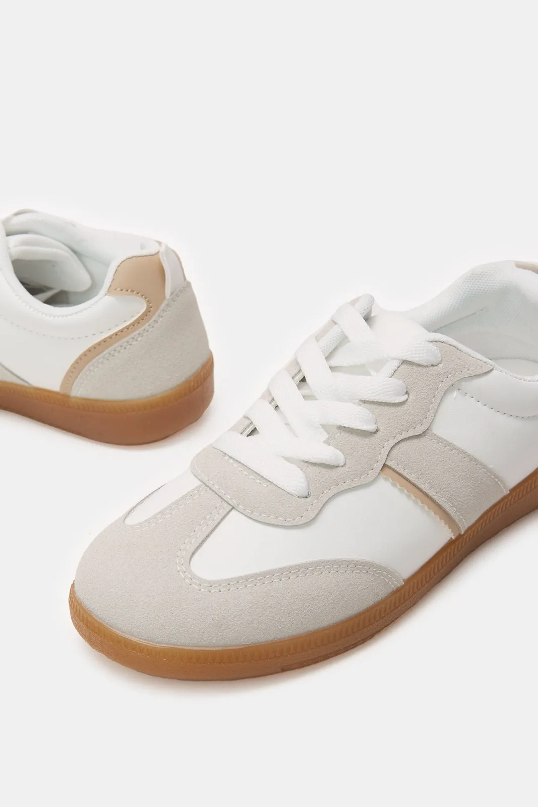 Women White Lace Up With Crepe Outsole